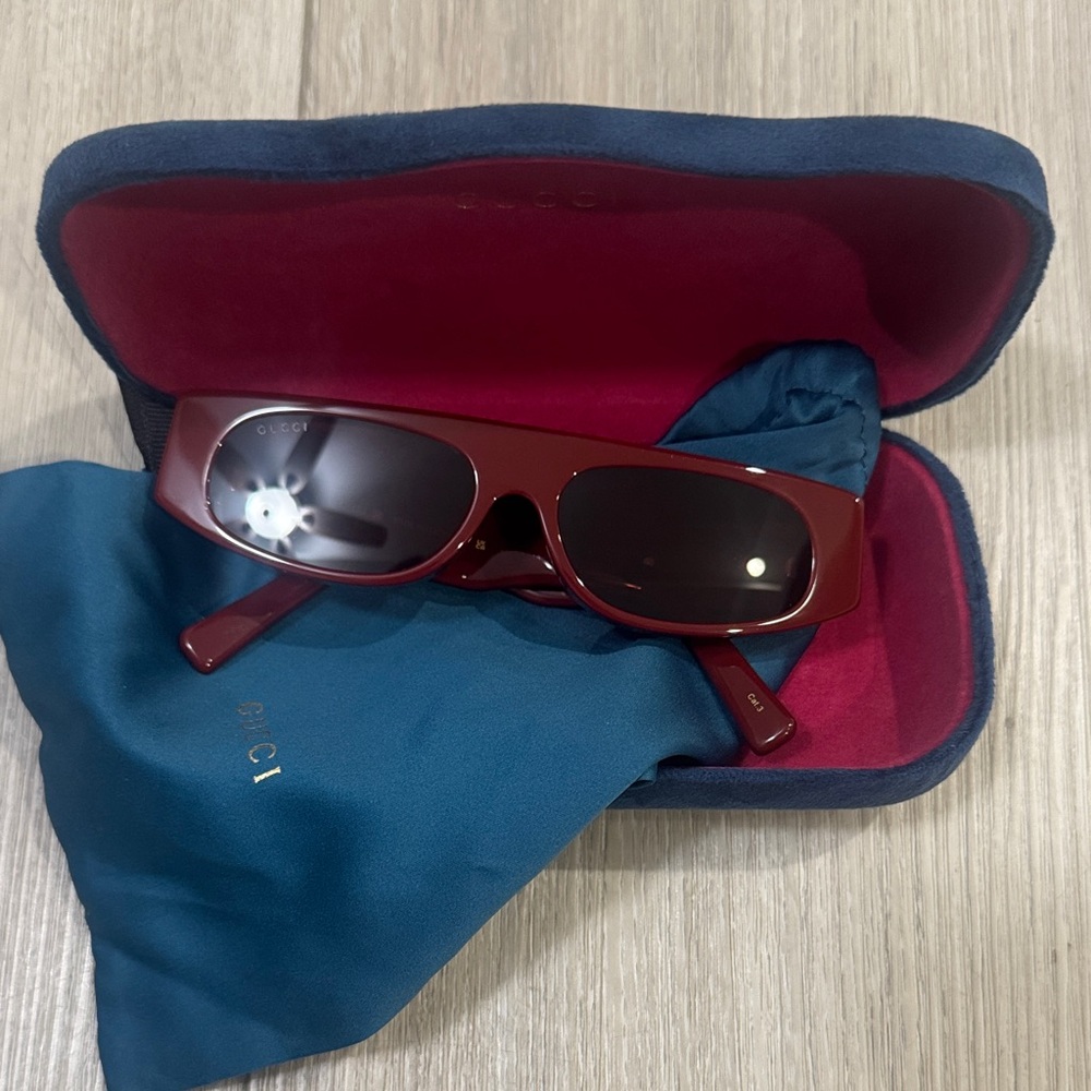 Gucci Burgundy Sunglasses with Blue Case